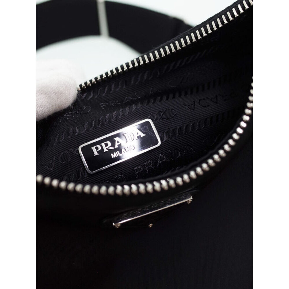 Prada Black Saffiano 2005 Shoulder Leather ReEdition Bag Chain - Picture 8 of 9